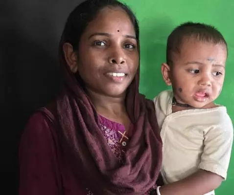 प्रधानमंत्री मातृत्व वंदना योजना से लाभान्वित हुई आरती जगत प्रधानमंत्री मातृत्व वंदना योजना से लाभान्वित हुई आरती जगत