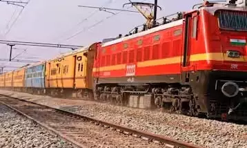 15 मई से कई ट्रेनों का परिचालन रहेगा प्रभावित 15 मई से कई ट्रेनों का परिचालन रहेगा प्रभावित