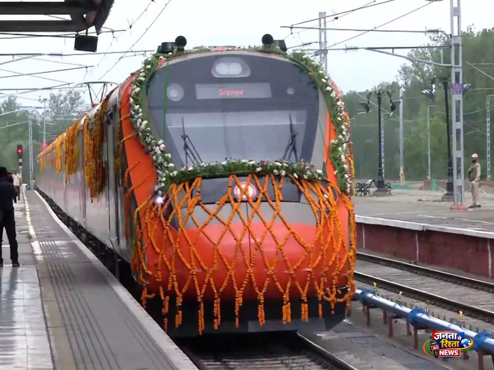Gujarat: केंद्र ने अहमदाबाद-धोलेरा को मंज़ूरी दी, भारत की पहली सेमी-हाई-स्पीड रेल परियोजना Gujarat: केंद्र ने अहमदाबाद-धोलेरा को मंज़ूरी दी, भारत की पहली सेमी-हाई-स्पीड रेल परियोजना