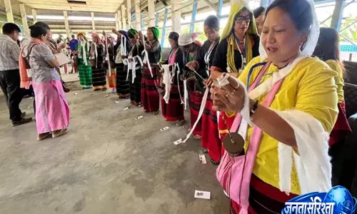 Pasighat: आदि पूर्वजों की पारंपरिक प्रथाओं को दिखाने वाला त्योहार Pasighat: आदि पूर्वजों की पारंपरिक प्रथाओं को दिखाने वाला त्योहार