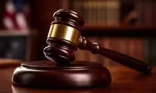 करियर बनाने पति से अलग रहना क्रूरता नहीं, महिला की याचिका पर SC ने निचली अदालतों के फैसले को पलटा करियर बनाने पति से अलग रहना क्रूरता नहीं, महिला की याचिका पर SC ने निचली अदालतों के फैसले को पलटा