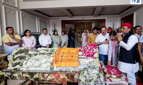 लखनऊ के भैसाकुंड में होगा मुलायम सिंह यादव के बेटे प्रतीक यादव का अंतिम संस्कार