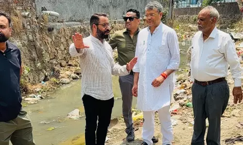 Dehradun: मेयर ने गोविन्दगढ़ में व्यवस्थाओं का लिया जायजा Dehradun: मेयर ने गोविन्दगढ़ में व्यवस्थाओं का लिया जायजा