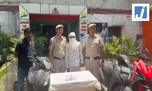 दोपहिया वाहनों पर करते थे हाथ साफ, CCTV बने सुराग, पुलिस ने दबोचे तीन शातिर चोर दोपहिया वाहनों पर करते थे हाथ साफ, CCTV बने सुराग, पुलिस ने दबोचे तीन शातिर चोर