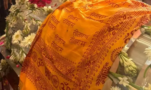 प्रतीक को नम आंखों से विदाई देगा मुलायम परिवार, अंतिम दर्शन को जुटे समर्थक