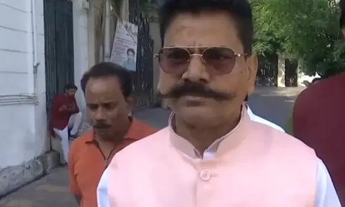 प्रतीक यादव के अंतिम दर्शन के लिए पहुंच रहे नेता, विक्रमादित्य मार्ग स्थित आवास पर रखा गया पार्थिव शरीर