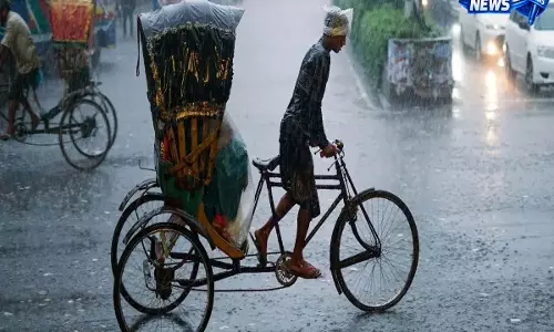 Uttar Pradesh storm: भारी बारिश, आंधी और पेड़ गिरने से 96 लोगों की मौत Uttar Pradesh storm: भारी बारिश, आंधी और पेड़ गिरने से 96 लोगों की मौत
