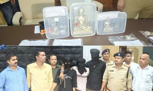 MP : जैन मंदिर में चोरी का मामला सुलझा, महिला समेत चार आरोपी गिरफ्तार MP : जैन मंदिर में चोरी का मामला सुलझा, महिला समेत चार आरोपी गिरफ्तार