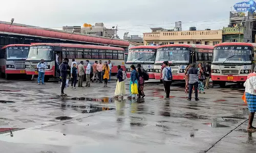 Karnataka : 20 मई से ट्रांसपोर्ट कर्मचारियों की अनिश्चितकालीन हड़ताल का ऐलान Karnataka : 20 मई से ट्रांसपोर्ट कर्मचारियों की अनिश्चितकालीन हड़ताल का ऐलान