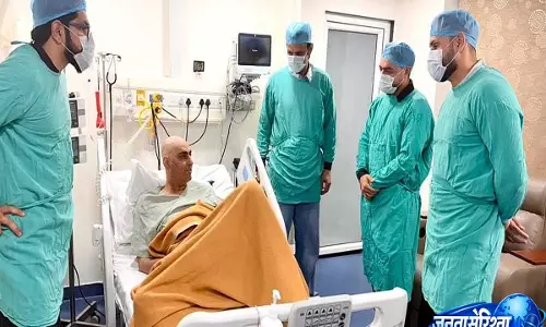 मोहम्मद नबी और राशिद खान IPL 2026 के बीच अस्पताल में शापूर जादरान से मिले मोहम्मद नबी और राशिद खान IPL 2026 के बीच अस्पताल में शापूर जादरान से मिले