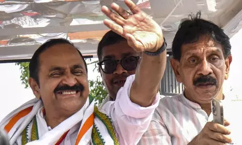 वी.डी. सतीसन बने केरल कांग्रेस के मजबूत चेहरे, UDF की जीत को लेकर भरोसेमंद रुख चर्चा में वी.डी. सतीसन बने केरल कांग्रेस के मजबूत चेहरे, UDF की जीत को लेकर भरोसेमंद रुख चर्चा में