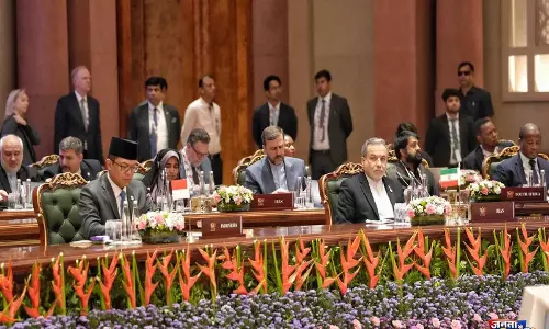 ईरान ने BRICS से US-इज़राइल कार्रवाई की निंदा की मांग की