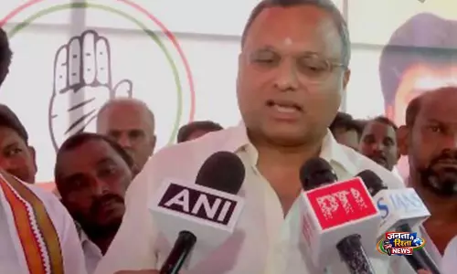 बहुत बड़ी नाकामी: कांग्रेस MP कार्ति चिदंबरम ने पेपर लीक के बाद NEET को खत्म करने की मांग की बहुत बड़ी नाकामी: कांग्रेस MP कार्ति चिदंबरम ने पेपर लीक के बाद NEET को खत्म करने की मांग की