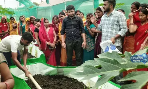 Bihar : दरभंगा में महिला किसानों को मिला स्मार्ट खेती का प्रशिक्षण Bihar : दरभंगा में महिला किसानों को मिला स्मार्ट खेती का प्रशिक्षण
