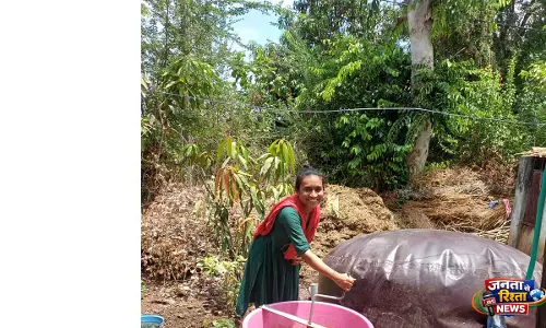 स्टैच्यू ऑफ यूनिटी के पास आदिवासी परिवारों को बायोगैस प्लांट मिले