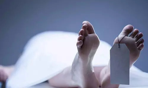Rohtak: सड़क किनारे महिला का नग्न शव मिलने से सनसनी Rohtak: सड़क किनारे महिला का नग्न शव मिलने से सनसनी