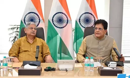 केंद्रीय मंत्री पीयूष गोयल ने मत्स्य निर्यात को बढ़ावा देने के उपायों पर की चर्चा केंद्रीय मंत्री पीयूष गोयल ने मत्स्य निर्यात को बढ़ावा देने के उपायों पर की चर्चा
