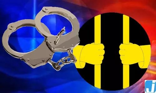 आर्केस्ट्रा समूहों पर छापेमारी: नौ लड़कियां कराई गईं मुक्त, दो आरोपी गिरफ्तार