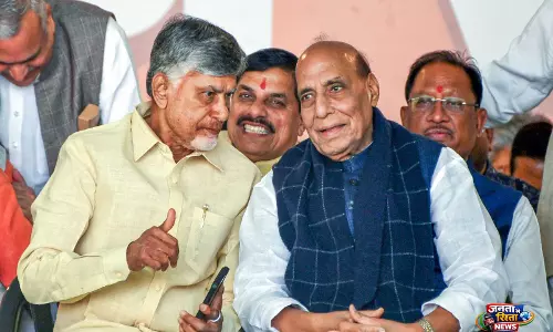 रक्षा मंत्री और आंध्र के CM पुट्टपर्थी में एयरोस्पेस और रक्षा परियोजनाओं की आधारशिला रखेंगे रक्षा मंत्री और आंध्र के CM पुट्टपर्थी में एयरोस्पेस और रक्षा परियोजनाओं की आधारशिला रखेंगे