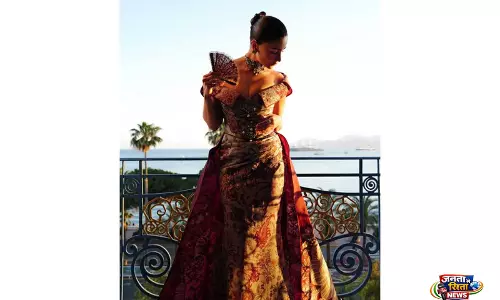 Cannes 2026 में आलिया भट्ट का ‘Bridgerton’ स्टाइल लुक Cannes 2026 में आलिया भट्ट का ‘Bridgerton’ स्टाइल लुक