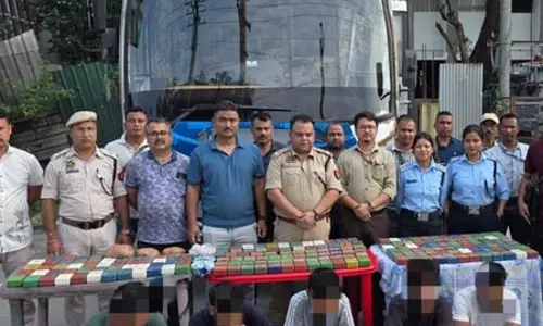 नशा विरोधी अभियान के तहत 21.36 करोड़ की ड्रग्स बरामद, 5 गिरफ्तार नशा विरोधी अभियान के तहत 21.36 करोड़ की ड्रग्स बरामद, 5 गिरफ्तार