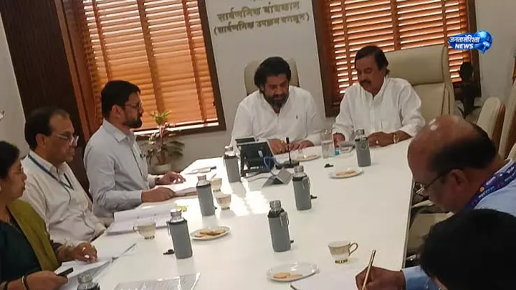 Raigarh : सड़क परियोजना को तेज करने के निर्देश, मानसून से पहले काम पूरा करने पर जोर Raigarh : सड़क परियोजना को तेज करने के निर्देश, मानसून से पहले काम पूरा करने पर जोर