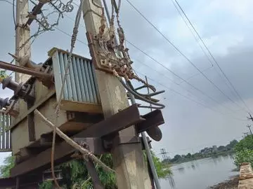 Jind: बिजली ट्रांसफार्मर बना मौत का कारण Jind: बिजली ट्रांसफार्मर बना मौत का कारण