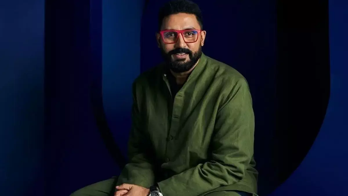 King: अभिषेक बच्चन का एक्शन अवतार लीक, नेटिज़न्स ने किया जोरदार रिएक्शन King: अभिषेक बच्चन का एक्शन अवतार लीक, नेटिज़न्स ने किया जोरदार रिएक्शन