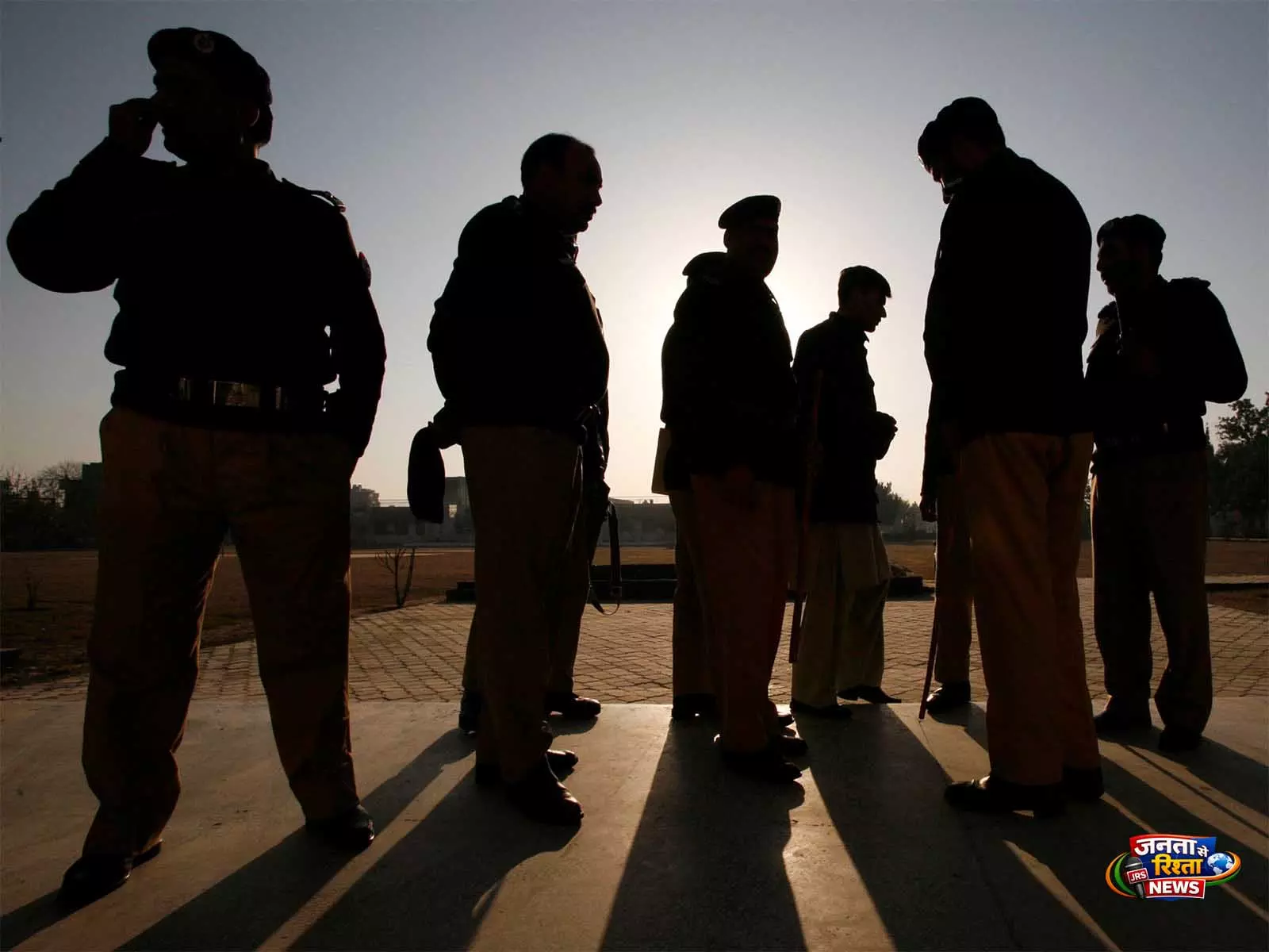पाकिस्तानी सेना पर बलूचिस्तान और कराची में 3 और लोगों को जबरन गायब करने का आरोप पाकिस्तानी सेना पर बलूचिस्तान और कराची में 3 और लोगों को जबरन गायब करने का आरोप