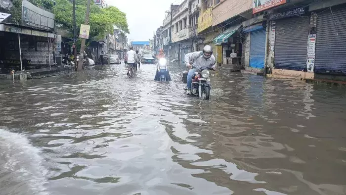 Yamunanagar: यमुनानगर में आंधी-बारिश से जनजीवन प्रभावित Yamunanagar: यमुनानगर में आंधी-बारिश से जनजीवन प्रभावित