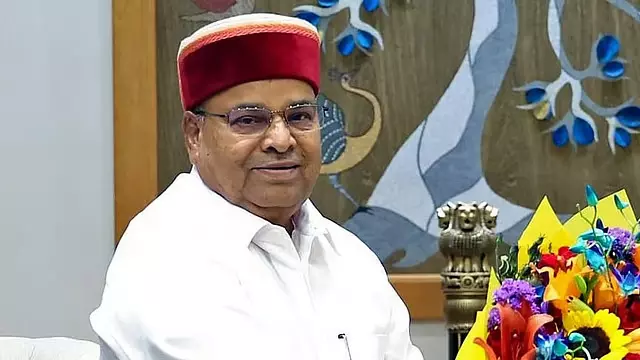 ईंधन बचत की पहल पर बड़ा कदम, Governor थावरचंद गहलोत ने काफिला किया आधा ईंधन बचत की पहल पर बड़ा कदम, Governor थावरचंद गहलोत ने काफिला किया आधा