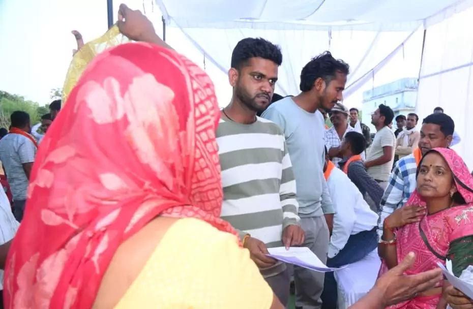 सुशासन तिहार 2026 : साय सरकार के पक्ष में बनी जन-राय सुशासन तिहार 2026 : साय सरकार के पक्ष में बनी जन-राय