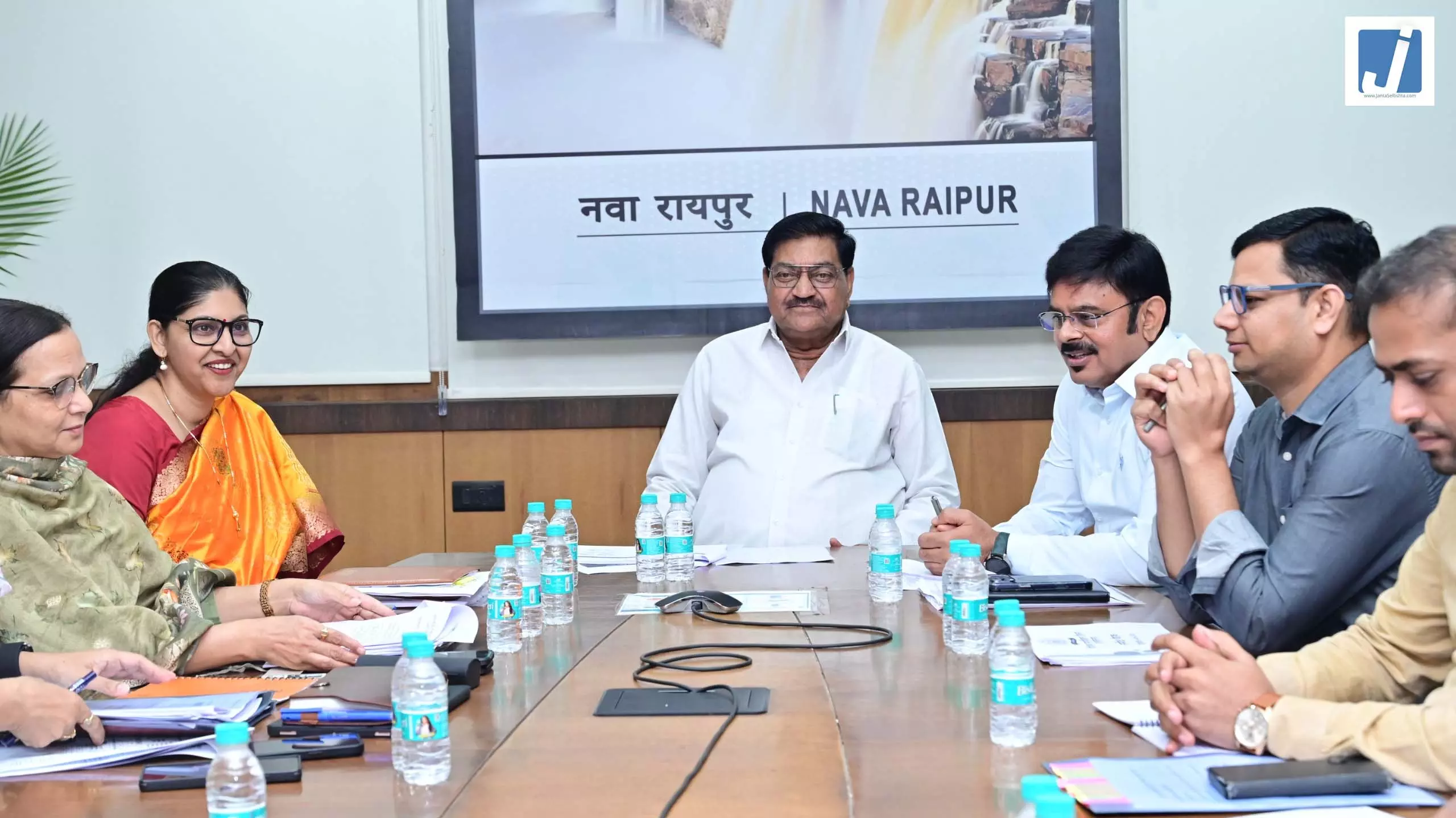 धान उठाव, कस्टम मिलिंग और पीडीएस व्यवस्था की खाद्य मंत्री दयालदास बघेल ने की विस्तृत समीक्षा धान उठाव, कस्टम मिलिंग और पीडीएस व्यवस्था की खाद्य मंत्री दयालदास बघेल ने की विस्तृत समीक्षा