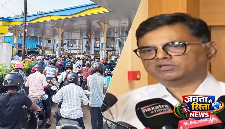 Odisha में तेल का कोई संकट नहीं: सरकार ने घबराकर खरीदारी रोकने की अपील की Odisha में तेल का कोई संकट नहीं: सरकार ने घबराकर खरीदारी रोकने की अपील की
