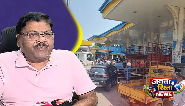 Bhubaneswar में पेट्रोल-डीजल की कमी नहीं: पेट्रोलियम डीलर्स एसोसिएशन Bhubaneswar में पेट्रोल-डीजल की कमी नहीं: पेट्रोलियम डीलर्स एसोसिएशन