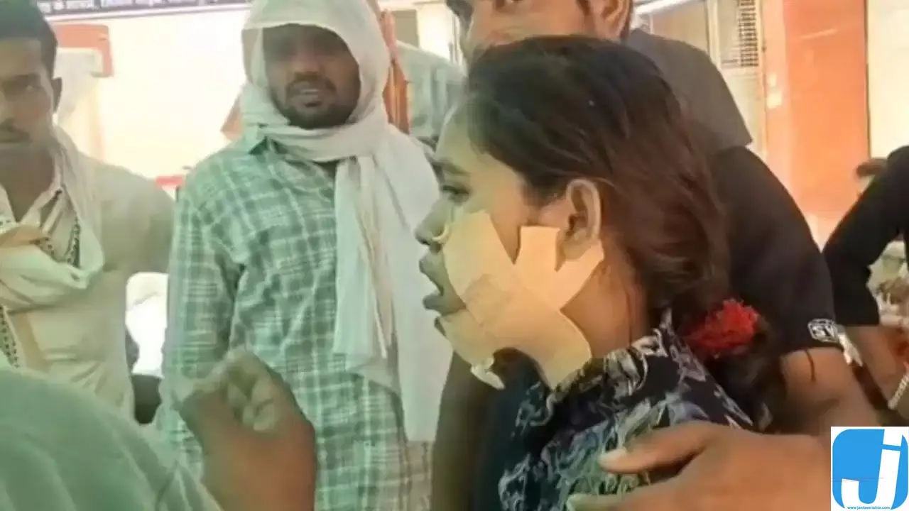 मेडिकल कॉलेज में बड़ा लापरवाही मामला: गलत जबड़े का ऑपरेशन और मारपीट के आरोप मेडिकल कॉलेज में बड़ा लापरवाही मामला: गलत जबड़े का ऑपरेशन और मारपीट के आरोप