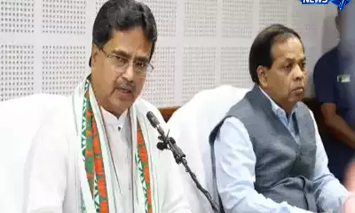 Agartala: त्रिपुरा CM ने काफिला घटाया, स्टाफ़ का 50% वर्क फ्रॉम होम Agartala: त्रिपुरा CM ने काफिला घटाया, स्टाफ़ का 50% वर्क फ्रॉम होम