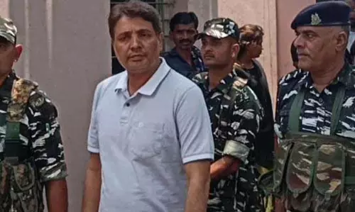 अनवर ढेबर के कारनामे देश की अर्थव्यवस्था के लिए गंभीर खतरा : हाईकोर्ट अनवर ढेबर के कारनामे देश की अर्थव्यवस्था के लिए गंभीर खतरा : हाईकोर्ट