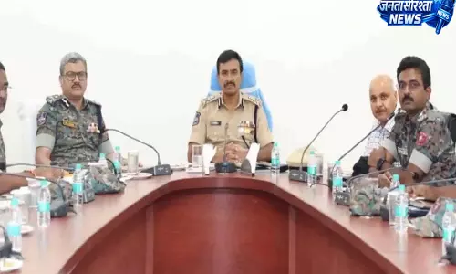 Hyderabad: माओवादी गतिविधियों में कमी के बीच तेलंगाना ग्रेहाउंड्स की संख्या घटाने की योजना Hyderabad: माओवादी गतिविधियों में कमी के बीच तेलंगाना ग्रेहाउंड्स की संख्या घटाने की योजना