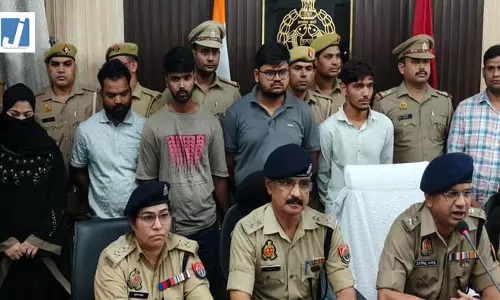 पीतल कारोबारी के घर में हुई डकैती की घटना, घर की बेटी ने दिया धोखा पीतल कारोबारी के घर में हुई डकैती की घटना, घर की बेटी ने दिया धोखा