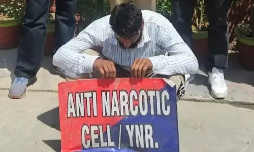 Yamunanagar: यमुनानगर में नशा तस्करी का मुख्य आरोपी पकड़ा गया Yamunanagar: यमुनानगर में नशा तस्करी का मुख्य आरोपी पकड़ा गया