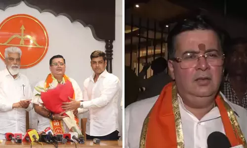 आनंद परांजपे की शिवसेना (शिंदे गुट) में ‘घर वापसी’, NCP से दिया इस्तीफा आनंद परांजपे की शिवसेना (शिंदे गुट) में ‘घर वापसी’, NCP से दिया इस्तीफा