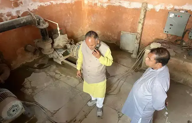 Sonipat: मेयर ने जल संकट पर तत्काल समाधान के निर्देश दिए Sonipat: मेयर ने जल संकट पर तत्काल समाधान के निर्देश दिए