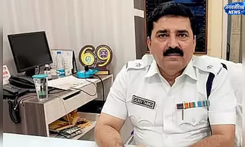 ED ने कोलकाता पुलिस DCP शांतनु बिस्वास को धोखाधड़ी और जबरन वसूली मामले में किया गिरफ्तार ED ने कोलकाता पुलिस DCP शांतनु बिस्वास को धोखाधड़ी और जबरन वसूली मामले में किया गिरफ्तार