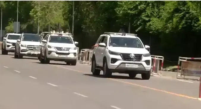 Chandigarh: प्रधानमंत्री की अपील के बाद वीआईपी काफिले में कटौती Chandigarh: प्रधानमंत्री की अपील के बाद वीआईपी काफिले में कटौती