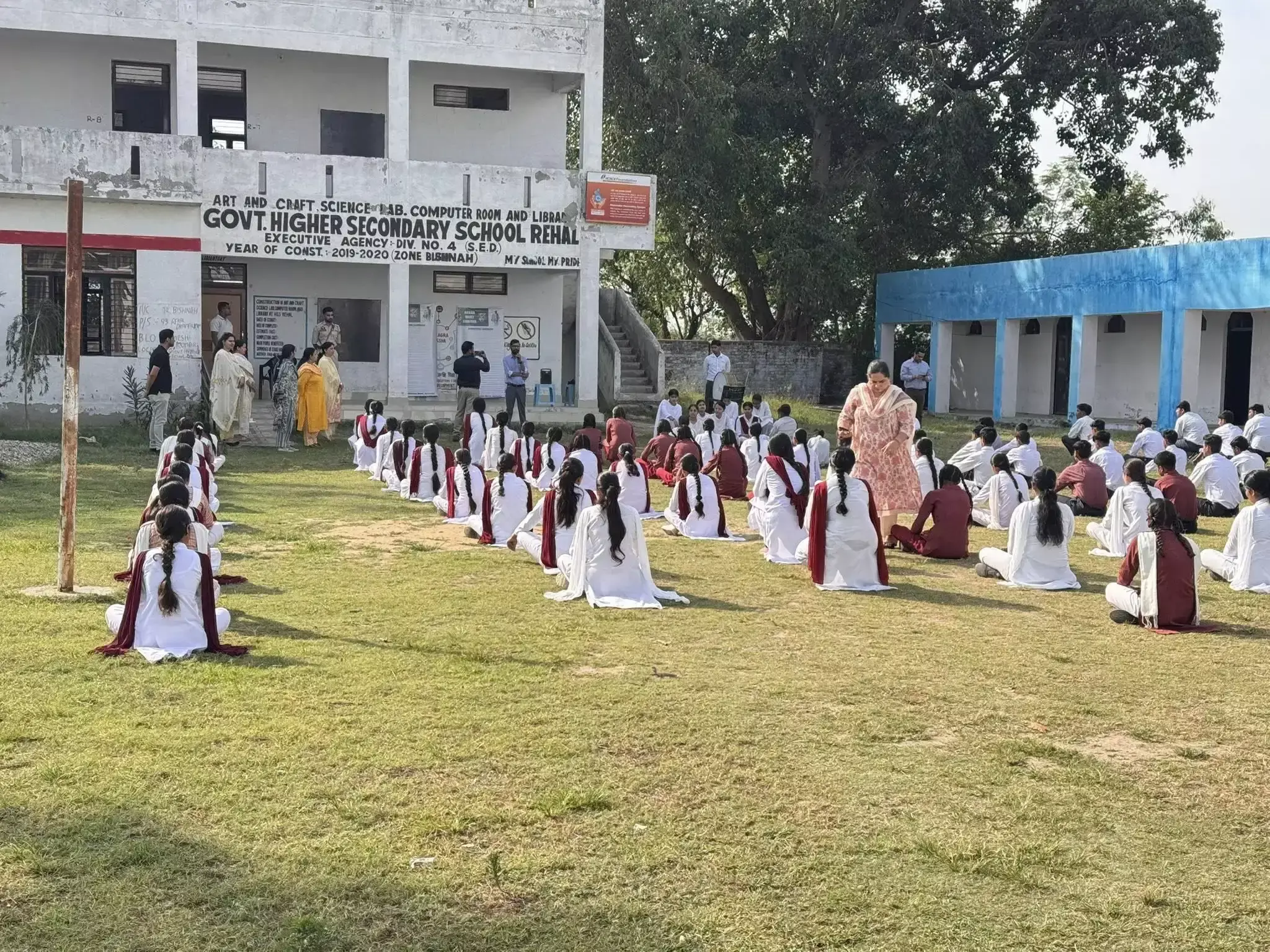Jammu: बिश्नाह में छात्रों को दिलाई गई नशा मुक्ति शपथ Jammu: बिश्नाह में छात्रों को दिलाई गई नशा मुक्ति शपथ