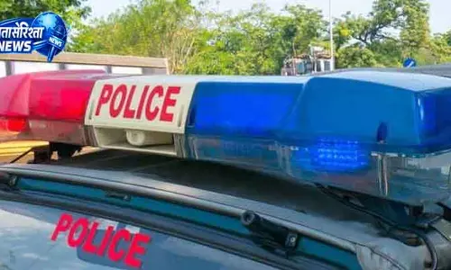 Jammu and Kashmir पुलिस ने हिजबुल आतंकी हैंडलर की प्रॉपर्टी सीज की Jammu and Kashmir पुलिस ने हिजबुल आतंकी हैंडलर की प्रॉपर्टी सीज की