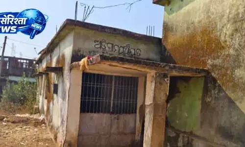 Rampur अदरी में मनरेगा और आवास योजनाओं की ठहरी प्रक्रिया, कार्यालय बंद Rampur अदरी में मनरेगा और आवास योजनाओं की ठहरी प्रक्रिया, कार्यालय बंद