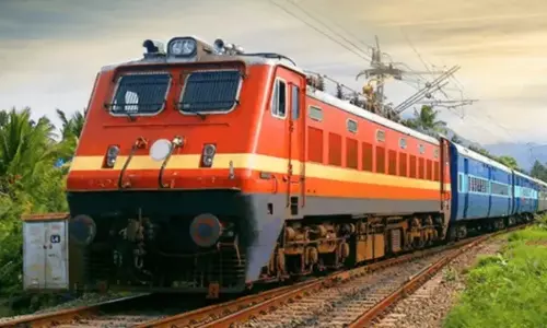 Railways ने बढ़ाई सुपरफास्ट समर स्पेशल ट्रेन की अवधि, यात्रियों को मिली राहत Railways ने बढ़ाई सुपरफास्ट समर स्पेशल ट्रेन की अवधि, यात्रियों को मिली राहत