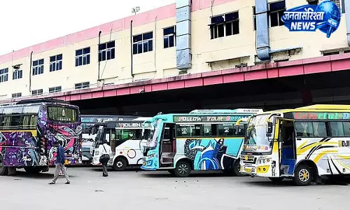 Karnataka : फ्यूल कीमतों के बाद निजी बस किराया बढ़ा, यात्रियों पर बढ़ा आर्थिक बोझ